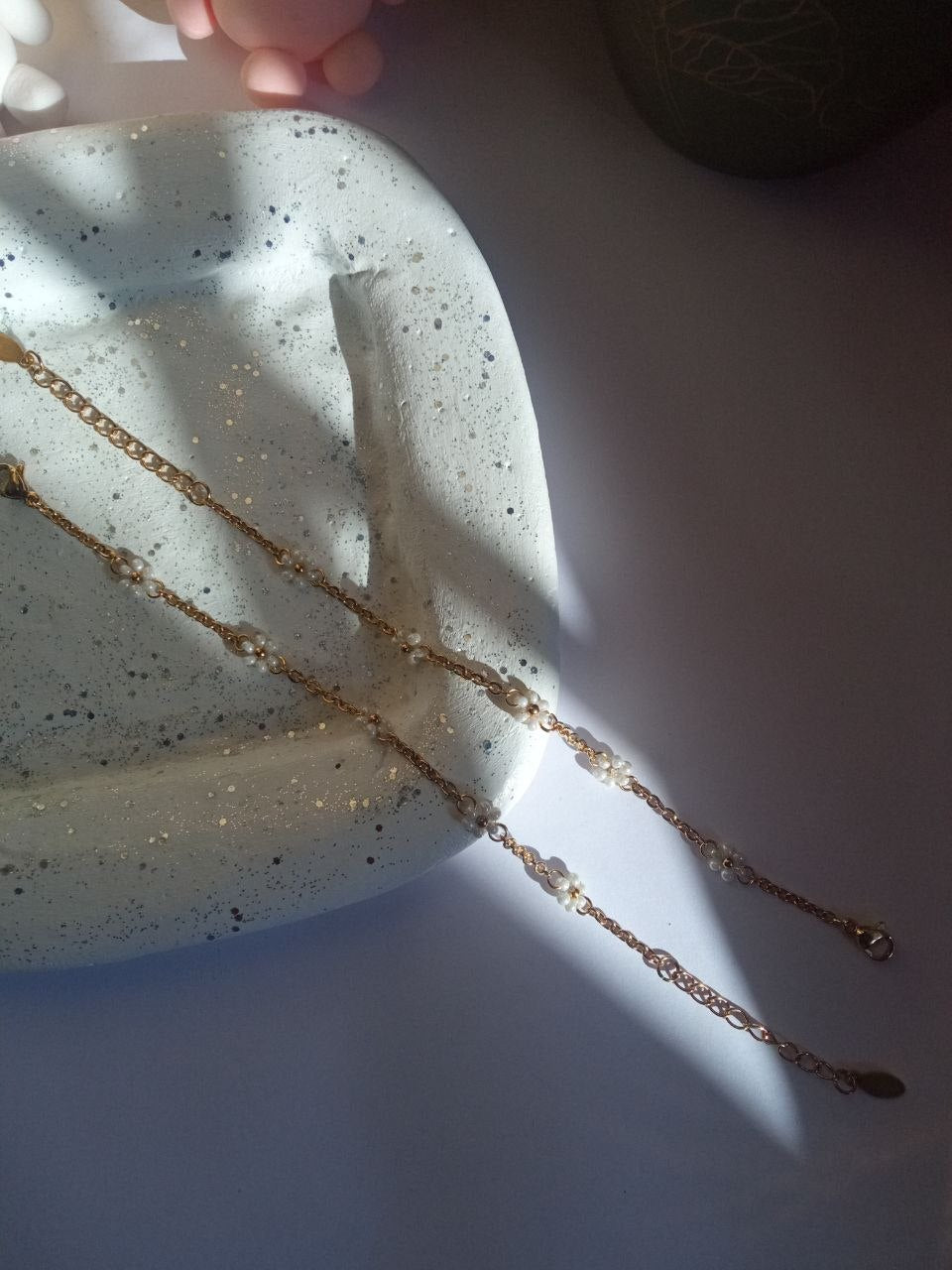 The Dainty Daisy Chain Bracelet