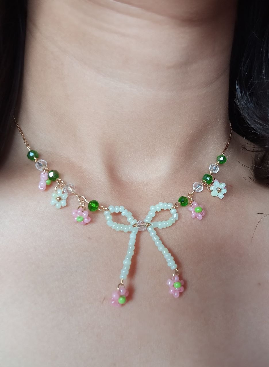 The Flora Bow Necklace